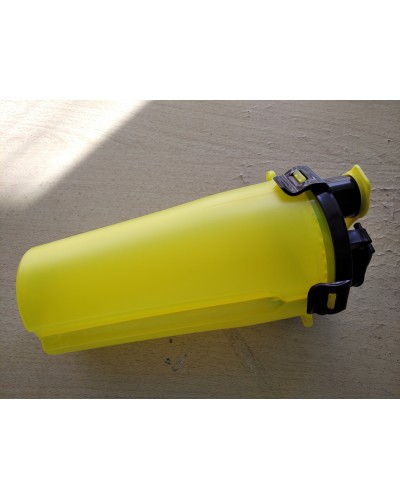 Пляшка для прогулянок з собакою